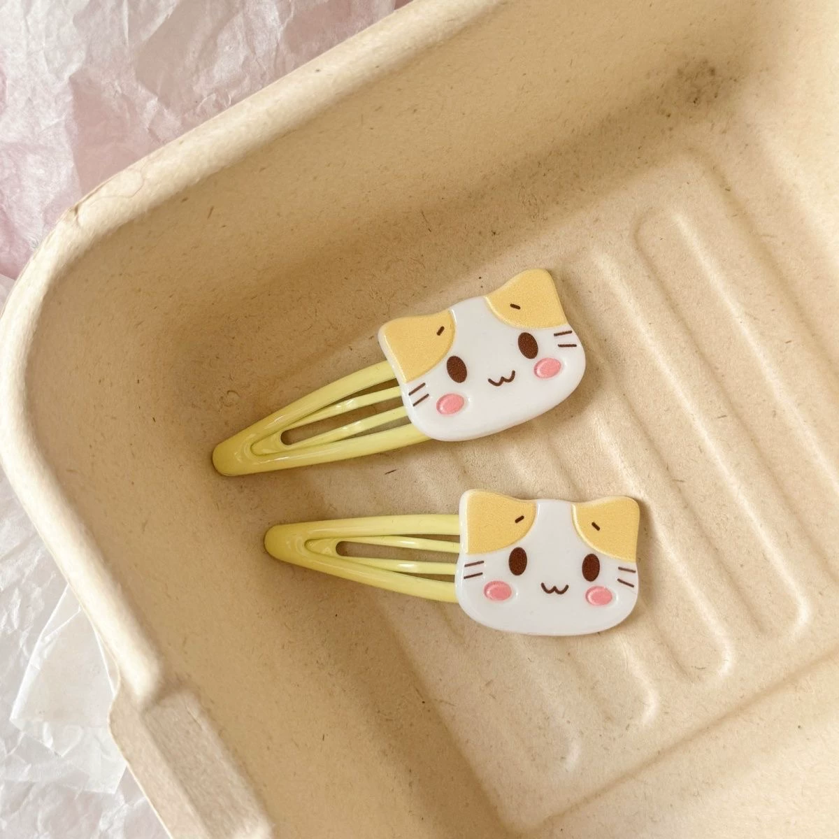 Vintage cat hair clip MOE0025