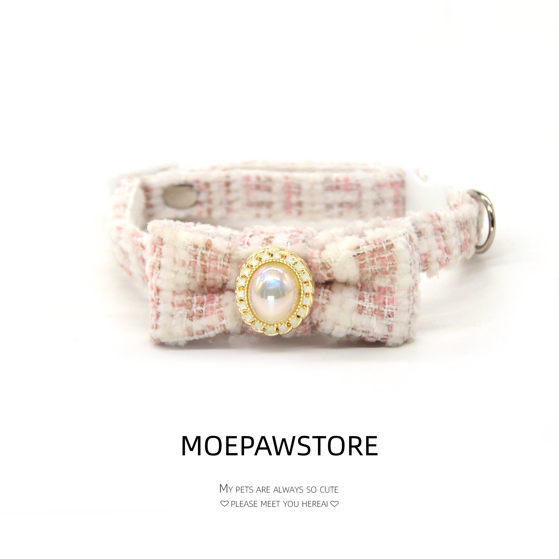 Adjustable Pet Collar for Cats & Small Dogs  MOE0013